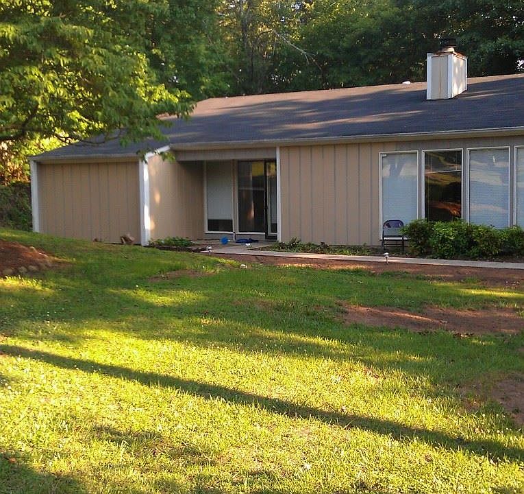 1st image of 4444 S Landing Dr