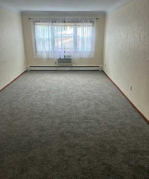 2900 Highcrest Rd N #5 — Photo 1