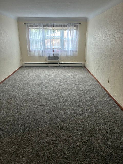 1st image of 2900 Highcrest Rd N #5