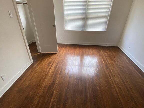 5th image of 1432 S Hayworth Ave #1/2