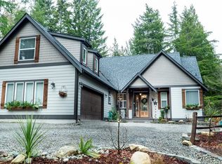 50 E Vuecrest Dr, Union, WA 98592