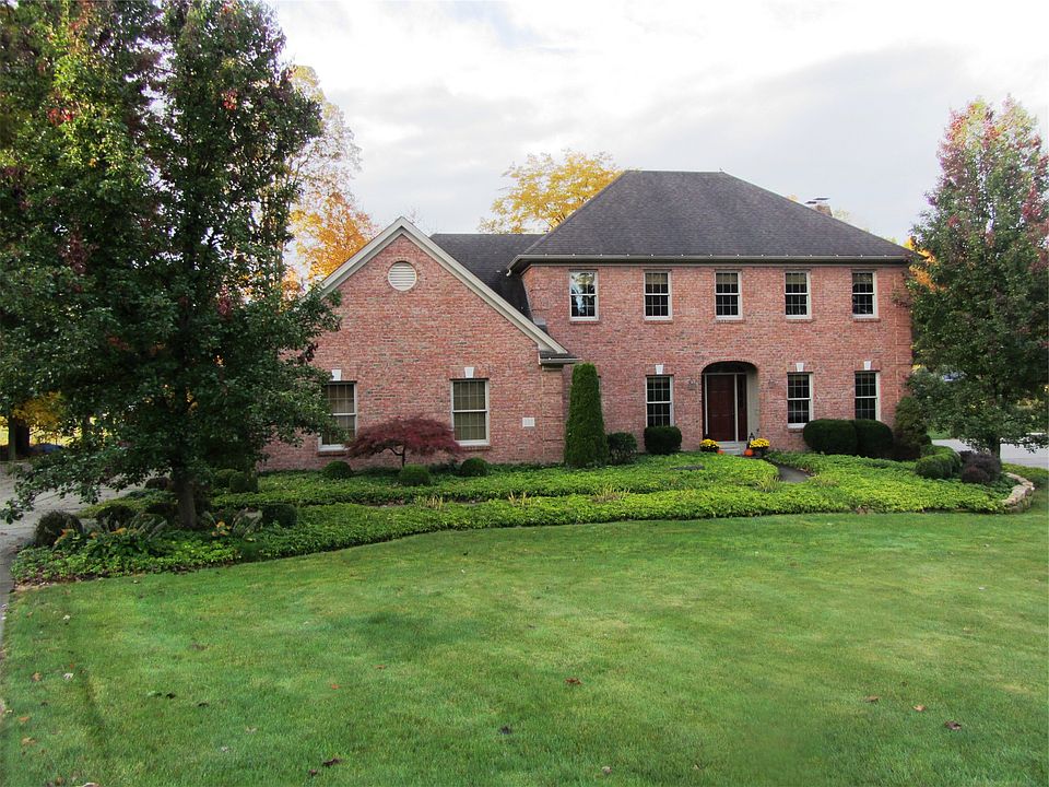 1st image of 217 Stirling Dr