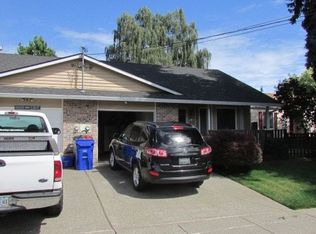 140 W Hereford St #2, Gladstone, OR 97027