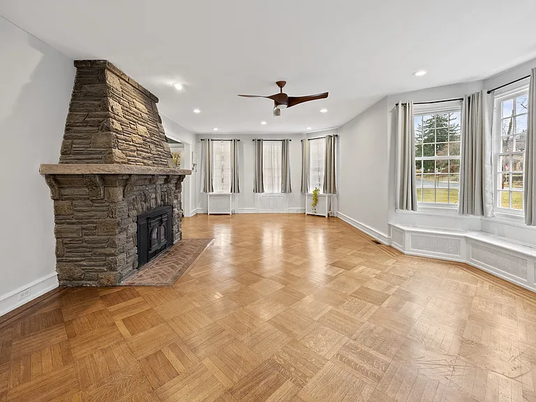 1509 Upland Ave — Photo 14