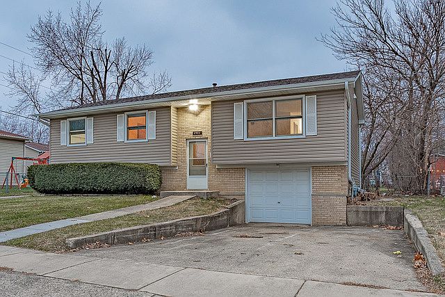 1st image of 1571 Maplewood Ave