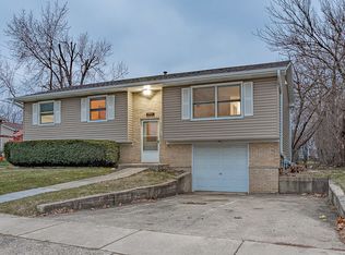 1571 Maplewood Ave, Hanover Park, IL 60133