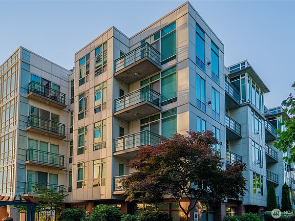 2nd image of 1188 106th Avenue NE #427