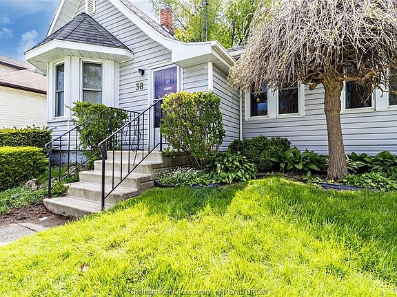 4th image of 38 Barthe St