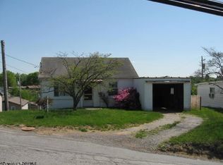 1104 Valley View Ave, Morgantown, WV 26505