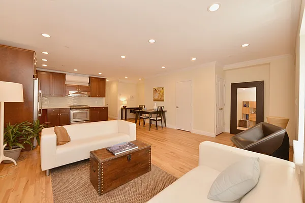 Sold by Nest Seekers International | media 2