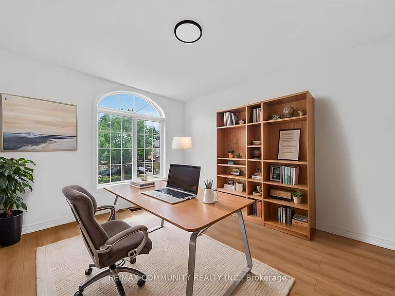 29 River Forest St W — Photo 27