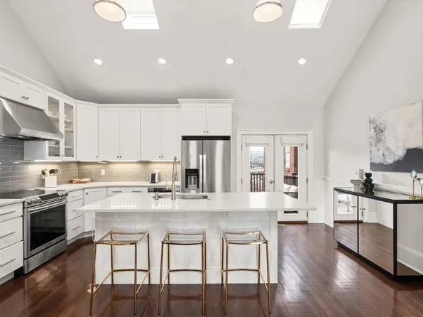 58 High St #5, Charlestown, MA 02129