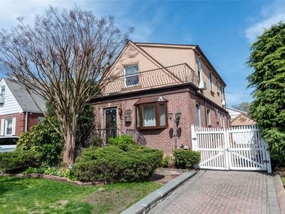 56-15 214th Street, Bayside Hills, NY, 11364