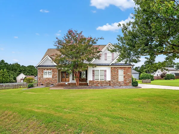 96 Jackson Ridge Ct, Willow Spring, NC 27592