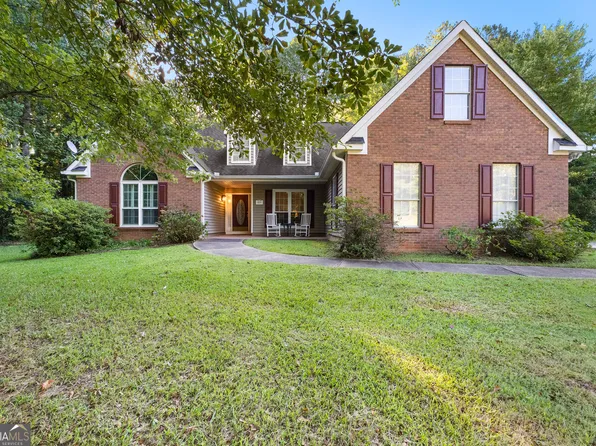 80 Bedford Forrest Dr, Sharpsburg, GA 30277