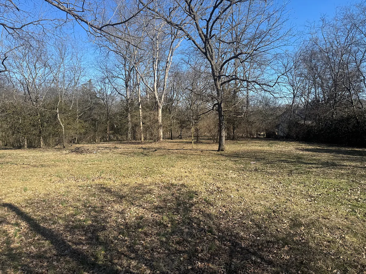 Building Photo - 205 Myatt Dr