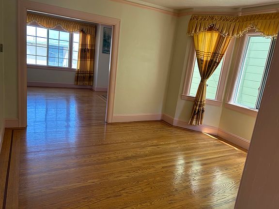 Upstairs Livingroom 1 & 2