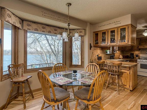 5th image of 3826 Sioux Ln