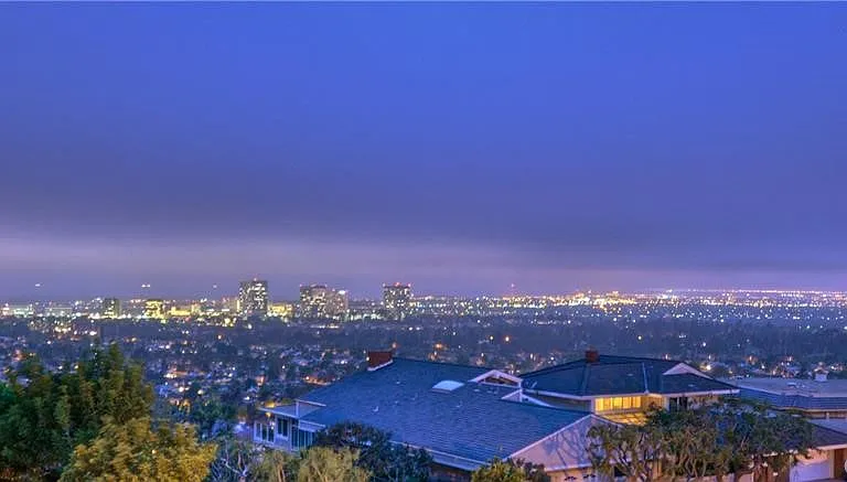 226 La Jolla Dr — Photo 36