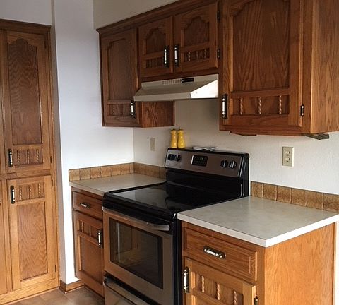 3rd image of 355 Cottonwood Ct