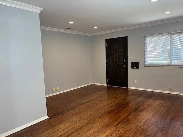 2229 N Valley St — Photo 7