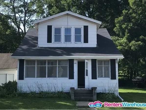 135 Maple St, Glenwood City, WI 54013