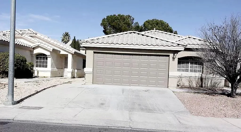 7424 Maiden Run Ave — Photo 1