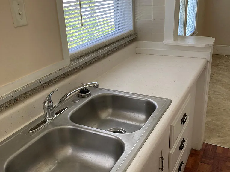 Kitchen sink and counter