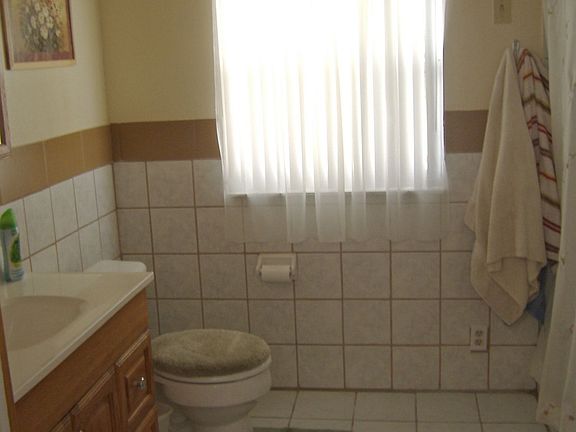 master bath shower is huge on right you cant see