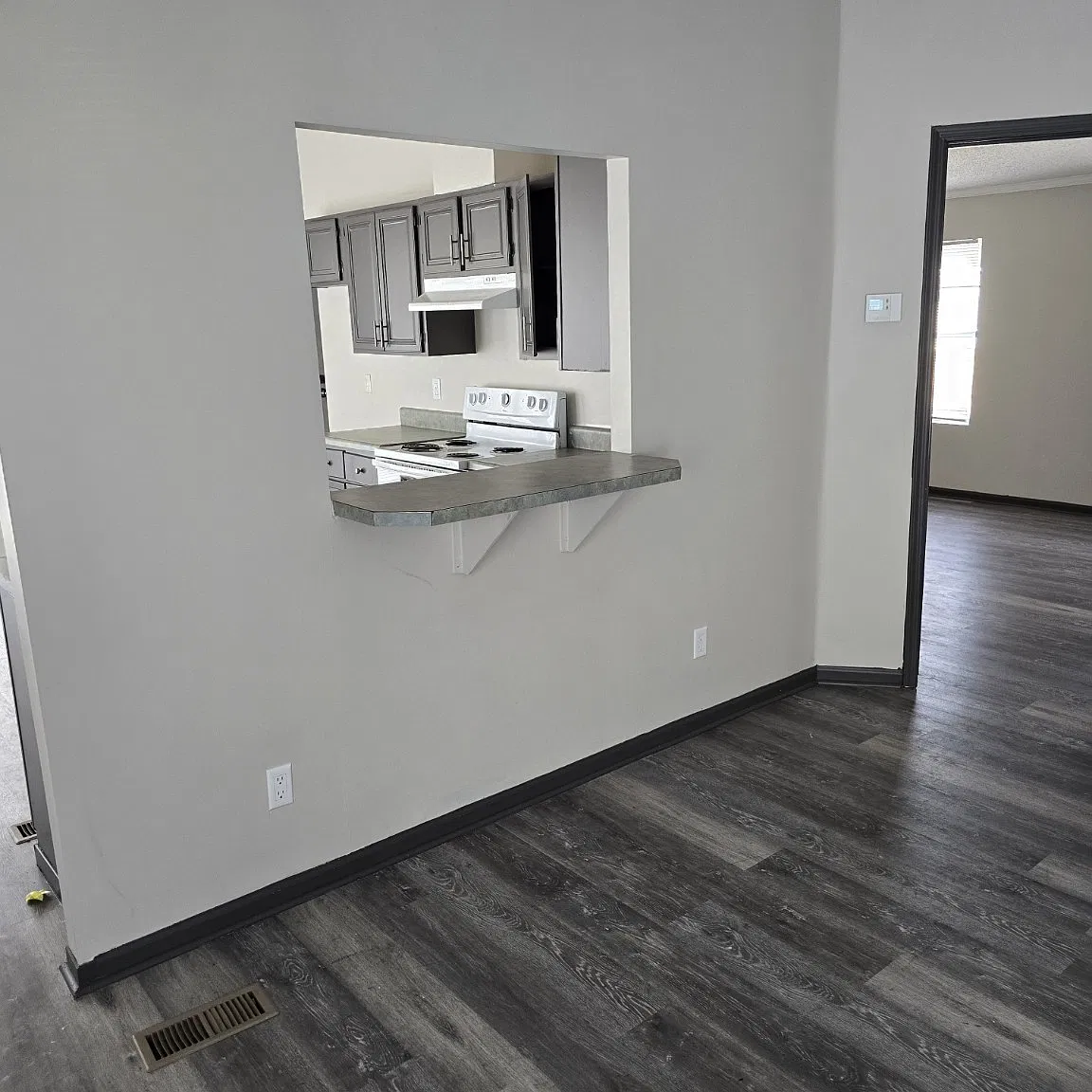 3 bed, 1344 sqft, $1,500 — Photo 2
