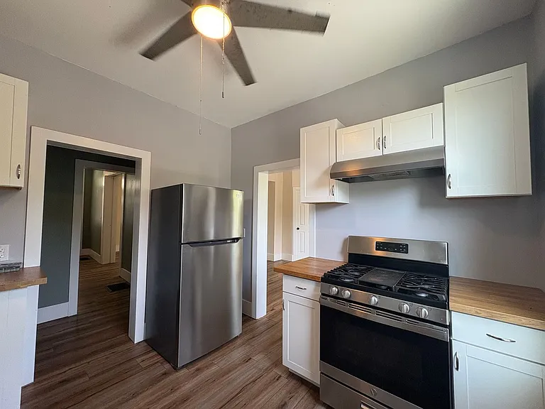 535 Marie Ave — Photo 5
