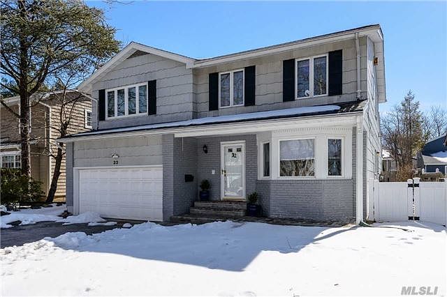 1st image of 32 Seagull Ln