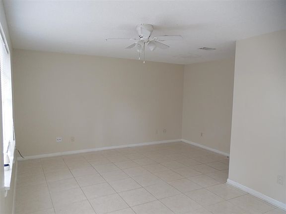 3rd image of 7495 Tippin Ave