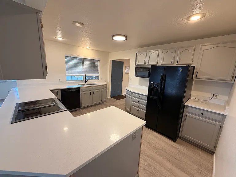 1840 W Center Ave — Photo 7