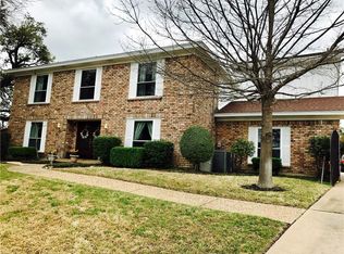 7009 Falling Springs Rd, Fort Worth, TX 76116