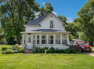 203 W Oak St, Osakis, MN 56360