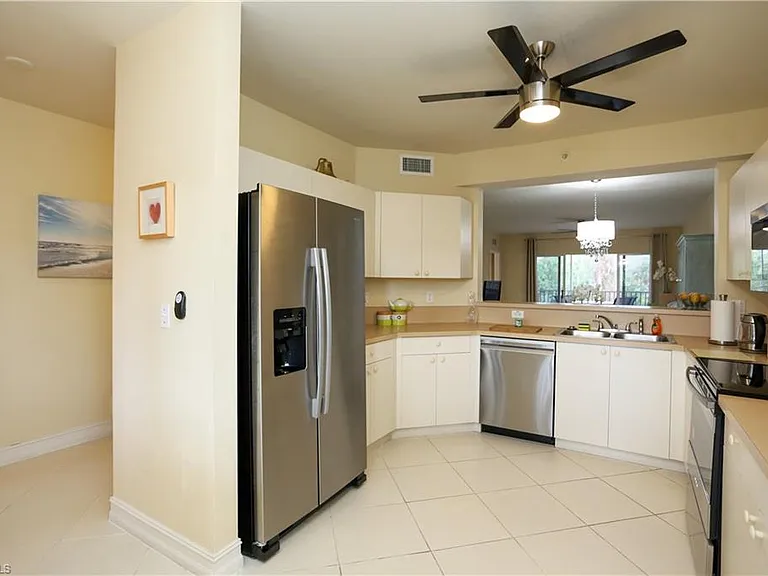 7819 Regal Heron Cir #201 — Photo 9
