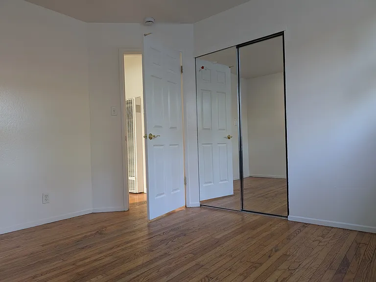 411 E St #411 — Photo 12