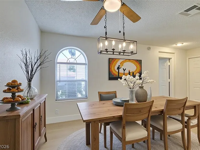 1800 Edmond St #124 — Photo 27