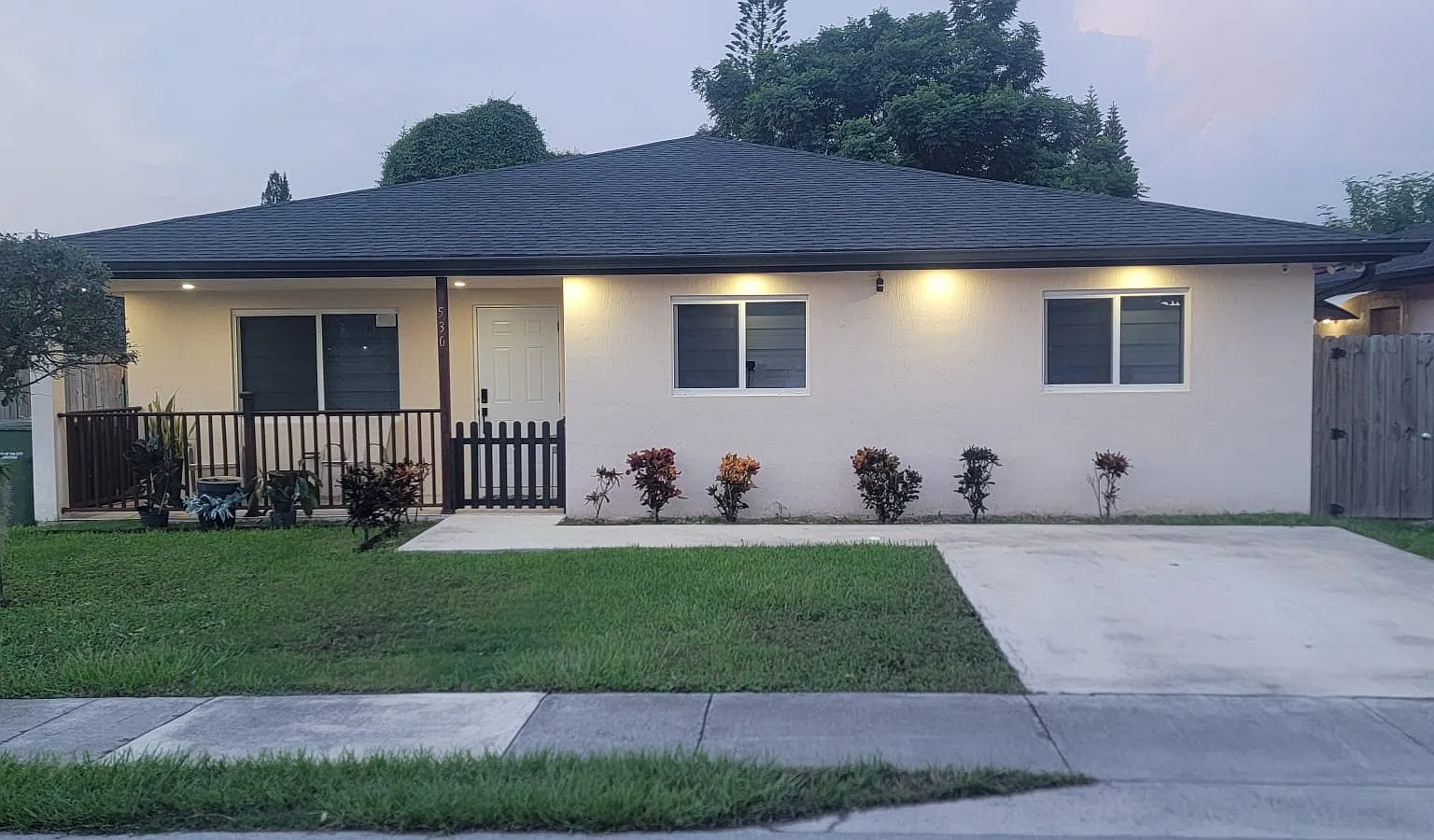 4 bed, 2400 sqft, $4,300 — Photo 1