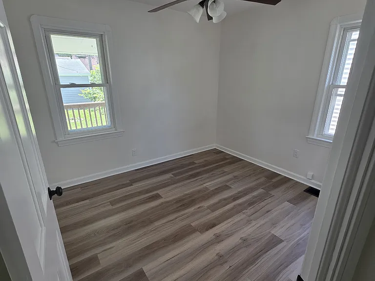 17701 Puritas Ave — Photo 11