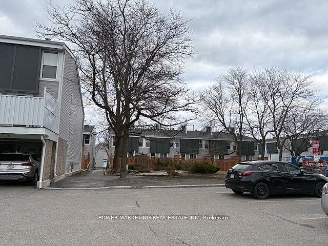 Building Photo 3