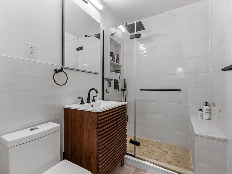 17-85 215th St #14L — Photo 10