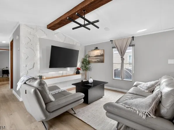 197 West 24th ST #B29, Bayonne City, NJ 07002