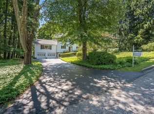 767 Delano Rd, Yorktown Heights, NY 10598