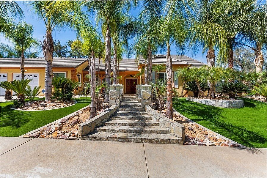 1st image of 10517 Morning Ridge Dr