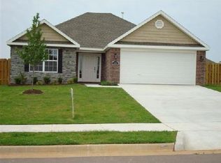 2205 SW Huntwick Ave, Bentonville, AR 72712