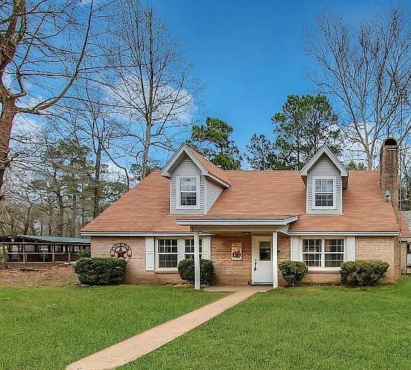 1st image of 301 Eichelberger Ln