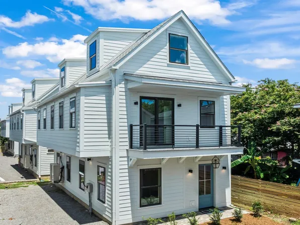 30 Nats Ct, Charleston, SC 29403