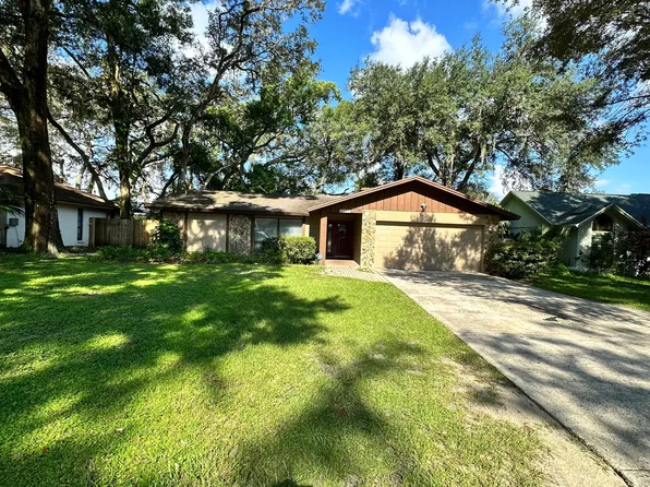 11310 Linbanks Pl, Temple Terrace, FL 33617